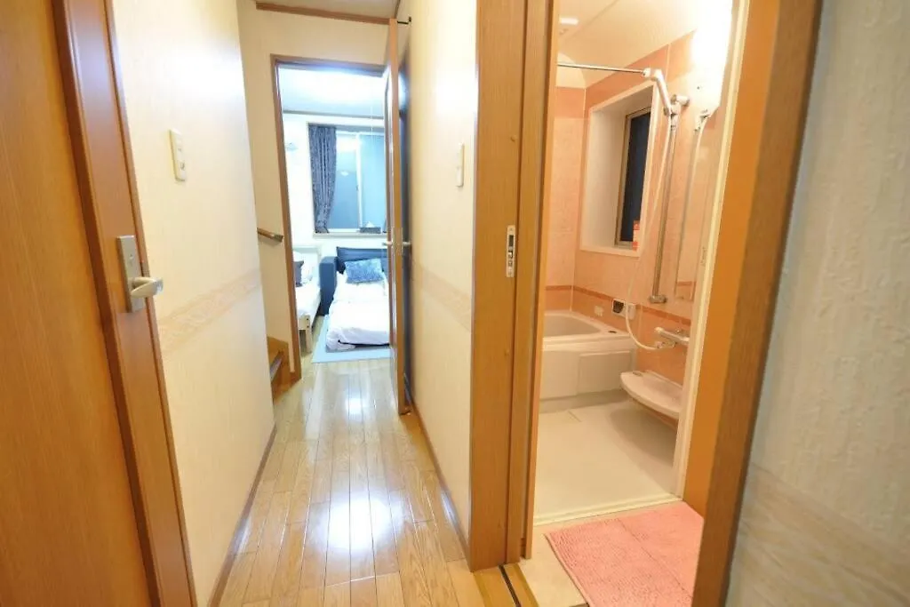 2S Jr Yamanote Komagome, 3 Storey 101Sq 4Br, Freepark Tokyo Giappone