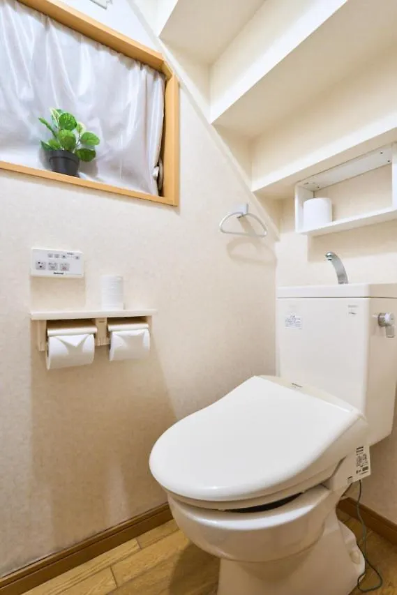 Casa vacanze 2S Jr Yamanote Komagome, 3 Storey 101Sq 4Br, Freepark Tokyo