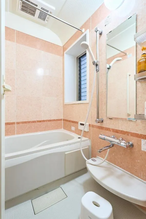 2S Jr Yamanote Komagome, 3 Storey 101Sq 4Br, Freepark Tokyo Casa vacanze