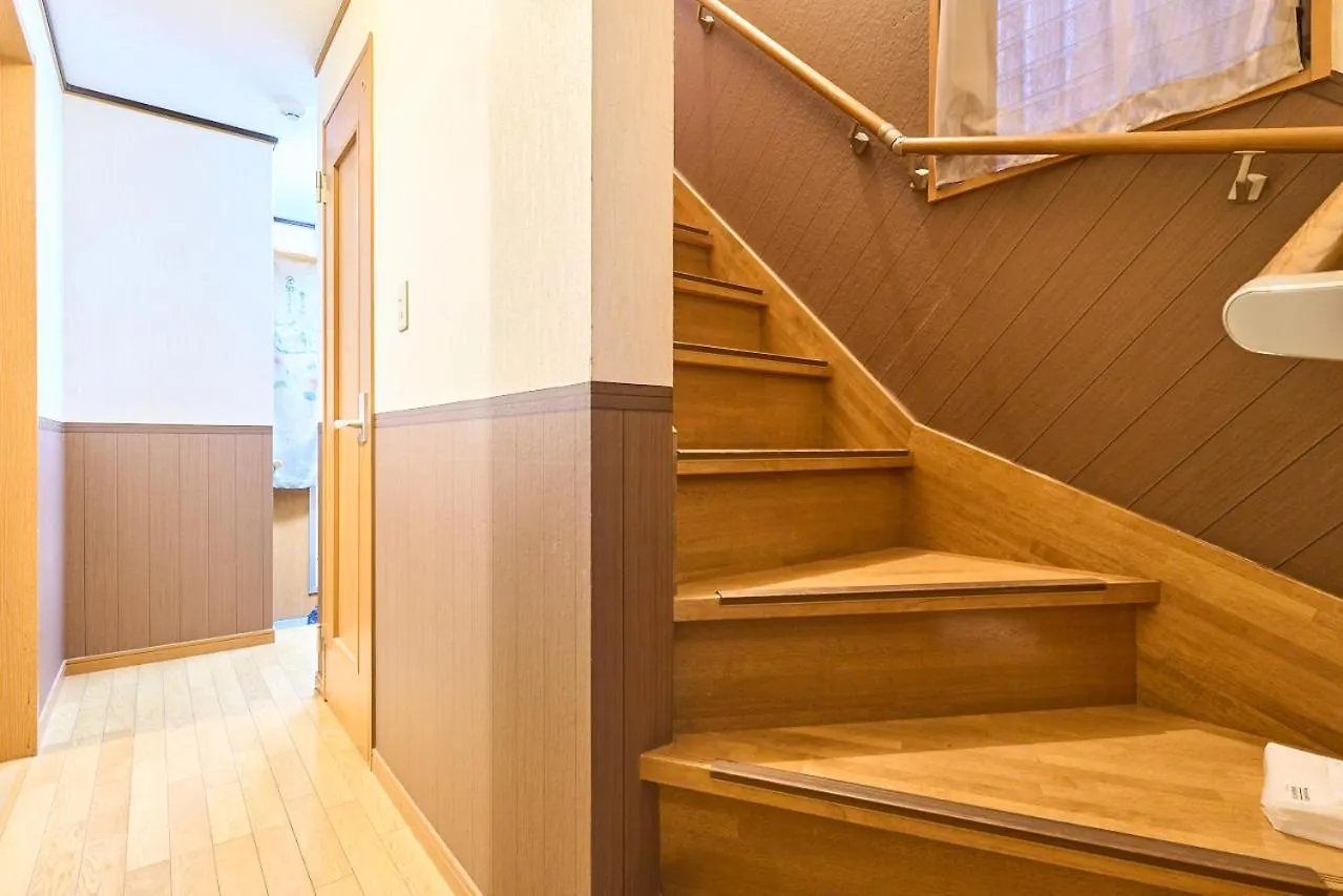 2S Jr Yamanote Komagome, 3 Storey 101Sq 4Br, Freepark Tokyo 0*,