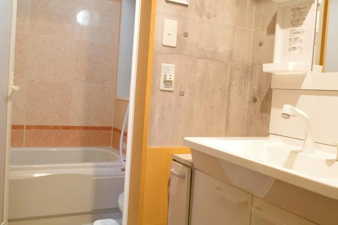 2S Jr Yamanote Komagome, 3 Storey 101Sq 4Br, Freepark Präfektur Tokio 0*,  Japan