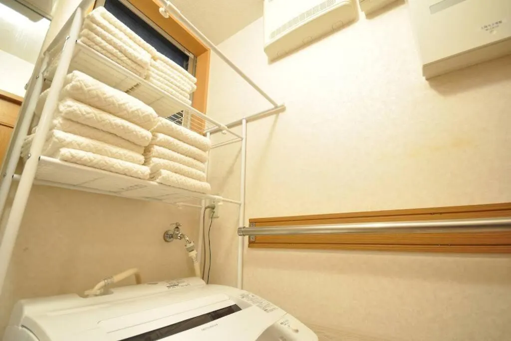 2S Jr Yamanote Komagome, 3 Storey 101Sq 4Br, Freepark Tokyo