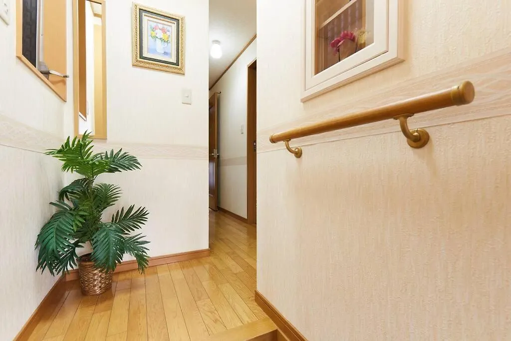 Holiday home 2S Jr Yamanote Komagome, 3 Storey 101Sq 4Br, Freepark Tokyo