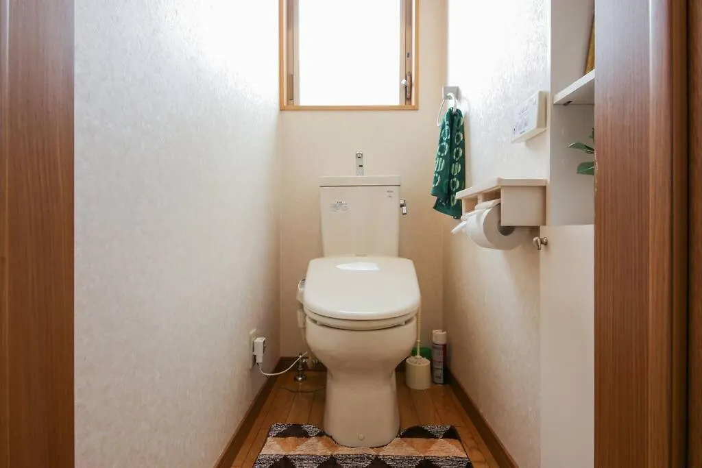 2S Jr Yamanote Komagome, 3 Storey 101Sq 4Br, Freepark Tokyo 0*,
