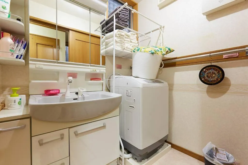 2S Jr Yamanote Komagome, 3 Storey 101Sq 4Br, Freepark Tokyo