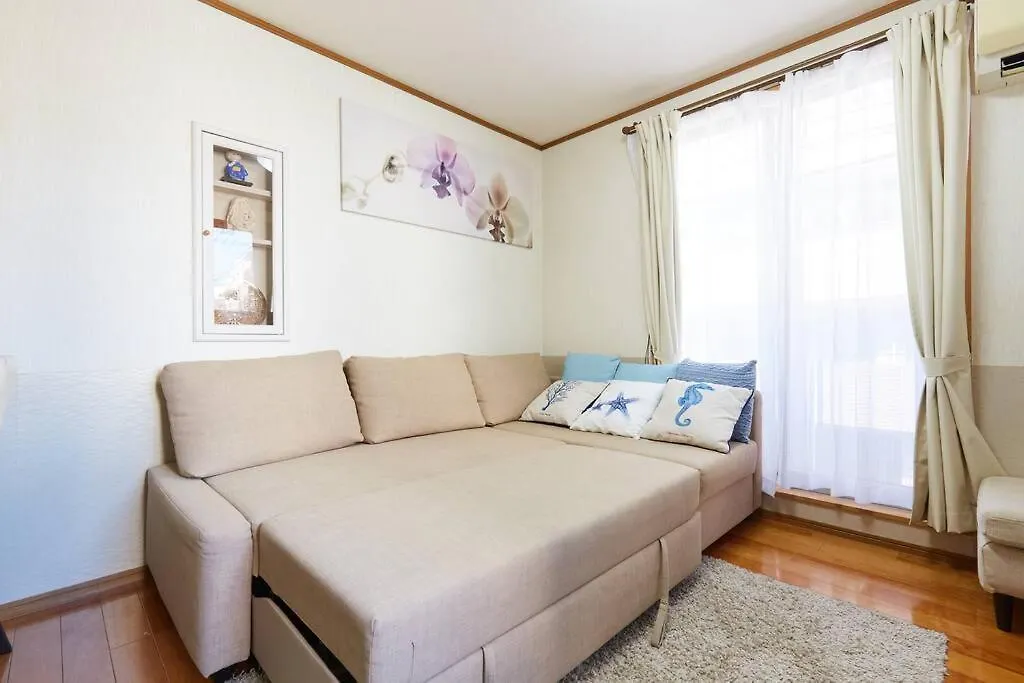Holiday home 2S Jr Yamanote Komagome, 3 Storey 101Sq 4Br, Freepark Tokyo Japan