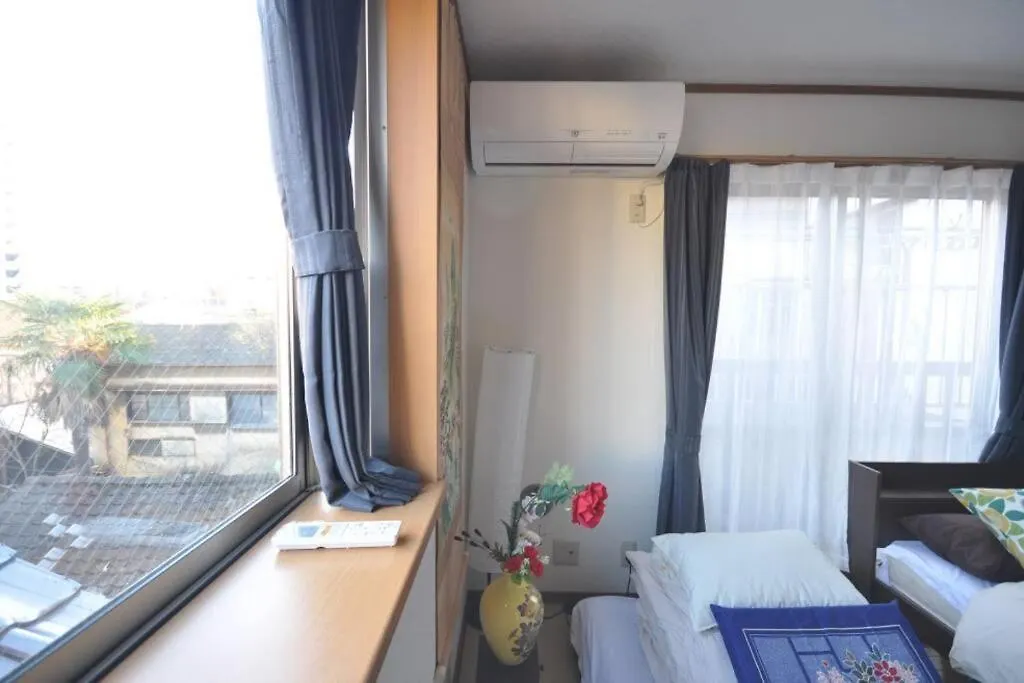 Holiday home 2S Jr Yamanote Komagome, 3 Storey 101Sq 4Br, Freepark Tokyo