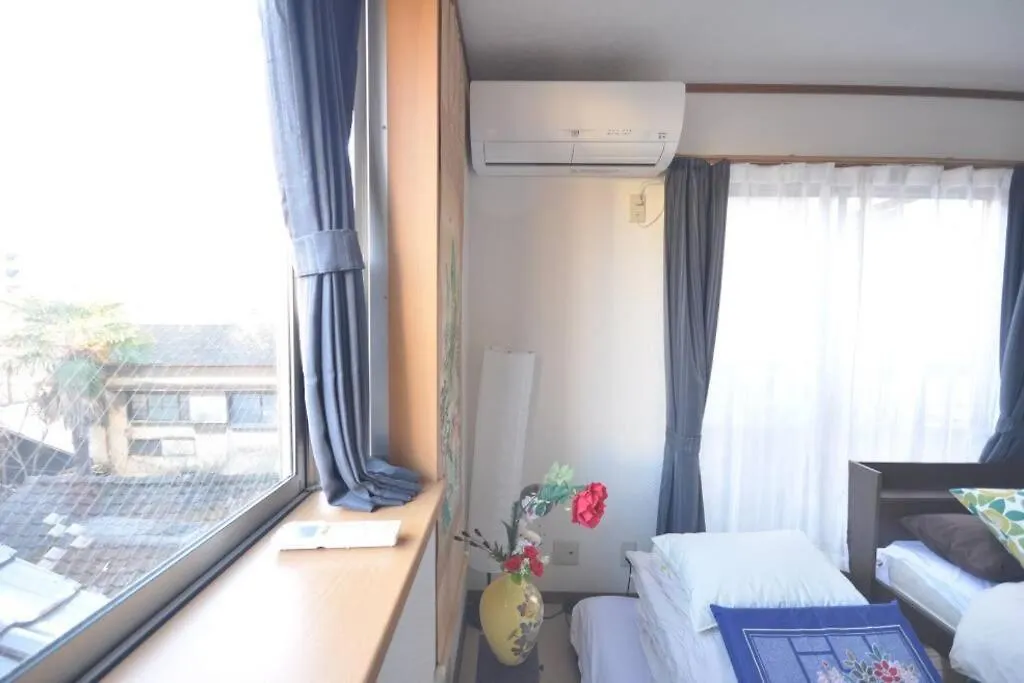 2S Jr Yamanote Komagome, 3 Storey 101Sq 4Br, Freepark Tokyo 0*,  Japan